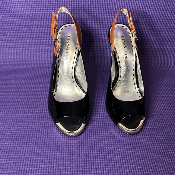 LOVIN’ PATENT LEATHER SLINGBACK BY GIANNI BINI - Picture 2 of 4